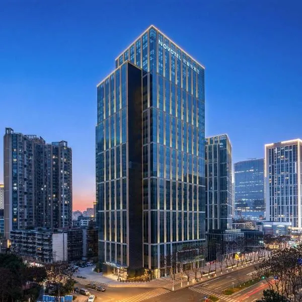 Novotel Chengdu Chunxi Road: Çengdu şehrinde bir otel