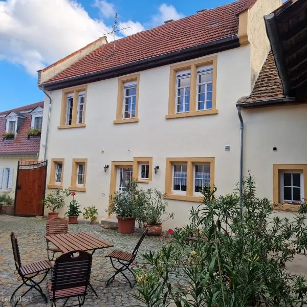 Gästehaus Ringhof, Hotel in Flörsheim-Dalsheim
