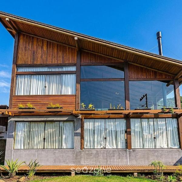 Duplex 3Q Churrasq. e Garagem prox a praia EMB686