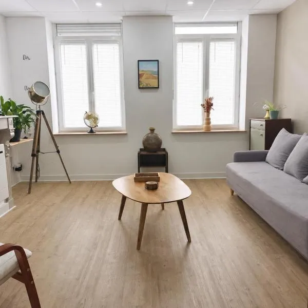 Viesnīca Appartement Hypercentre Calais, 4 voyageurs pilsētā Kalē