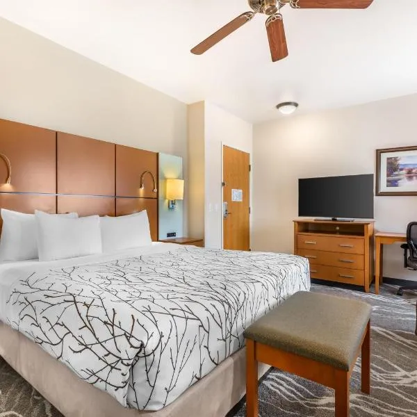 Best Western Plus Silver Saddle Inn, хотел в Естес Парк