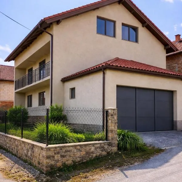 Kuća - Šekovići, hotelli kohteessa Šekovići