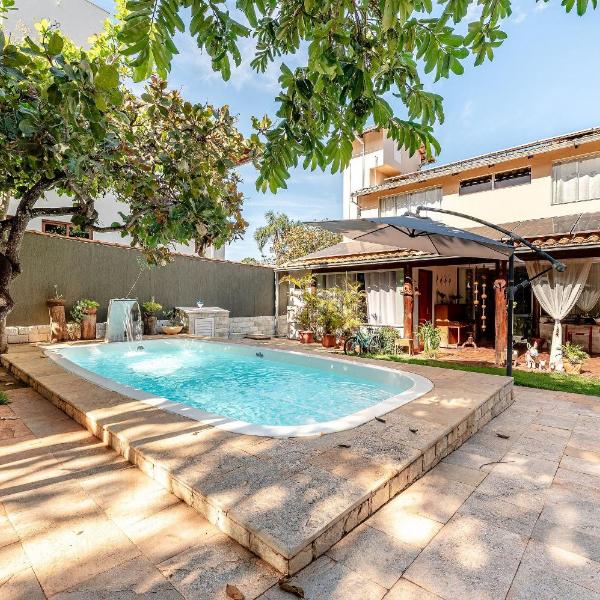 Pousada há 850m da Rua do Lazer, com piscina e café da manhã | Refúgio 07