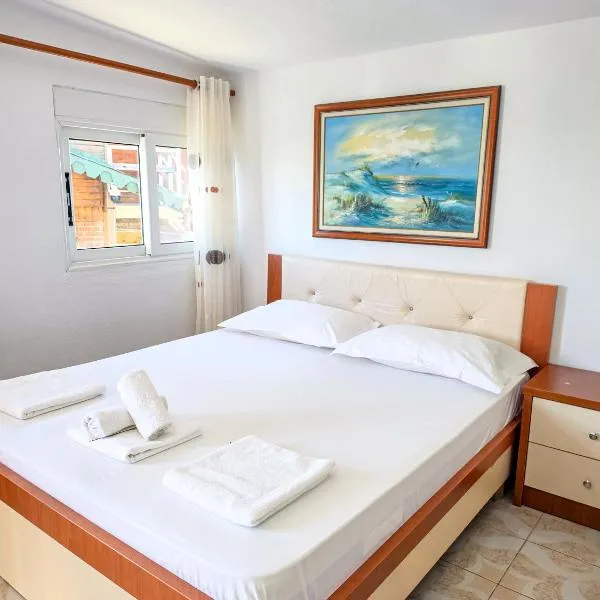 Breeze Rooms by Jori, hotell sihtkohas Dhërmi