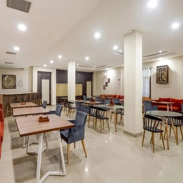 Dhanbād में, होटल Super Capital O Divira Inn