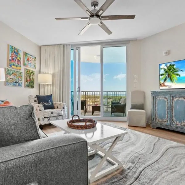 5 Star Resort 6th fl 2BR 2 BATH King Suite Shuttle Pools Family, hotel in Destin