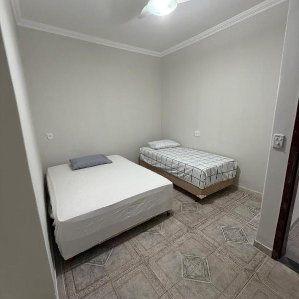 Casa completa próxima ao Shopping, 3 banheiros!