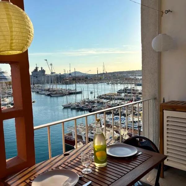 Studio, Vue Mer - Port de Toulon, Hotel in Toulon