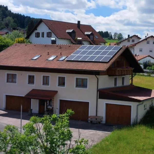 Appartementhaus Anita、ノイキルヒェン・バイム・ハイリゲン・ブルートのホテル
