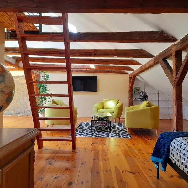 Ubytování na Náměstí, hotel u gradu Nove Mjesto pod Smrkom