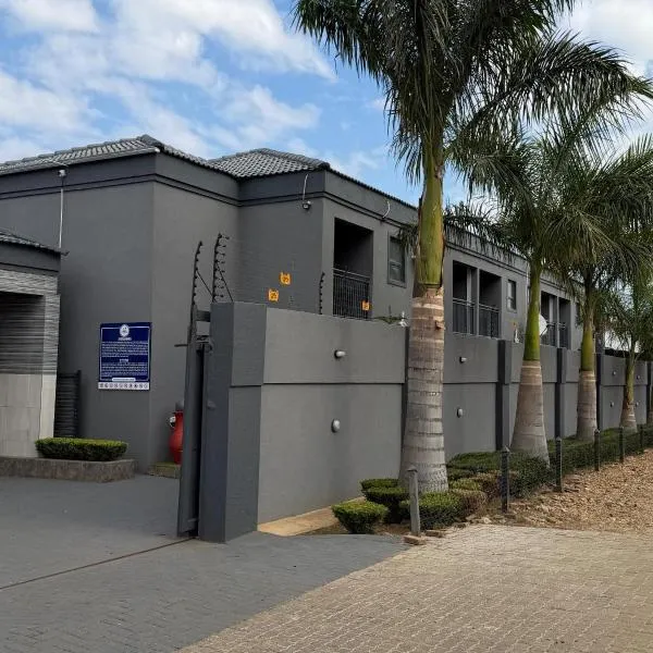 Giyani Shamba Lodge، فندق في Giyani