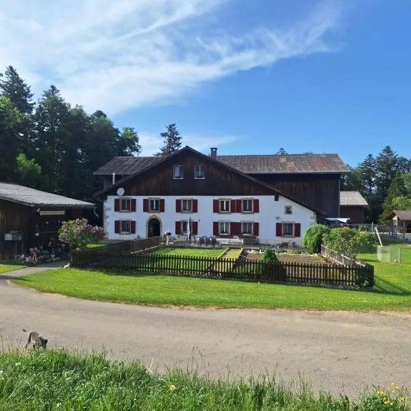 Chambres d'hôtes Les Fontaines, hotel v destinácii Tramelan