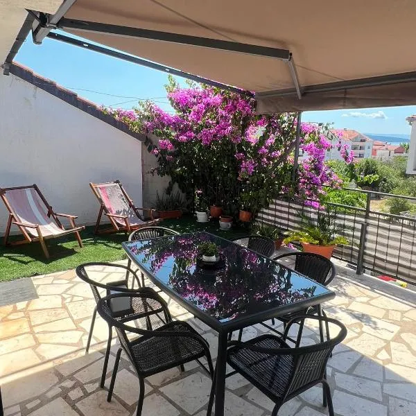 Bougainvillea Terrace, hotel en Kaštela