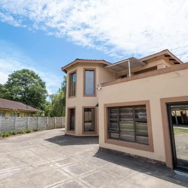 Siyajabula Guesthouse, hotel in Howick