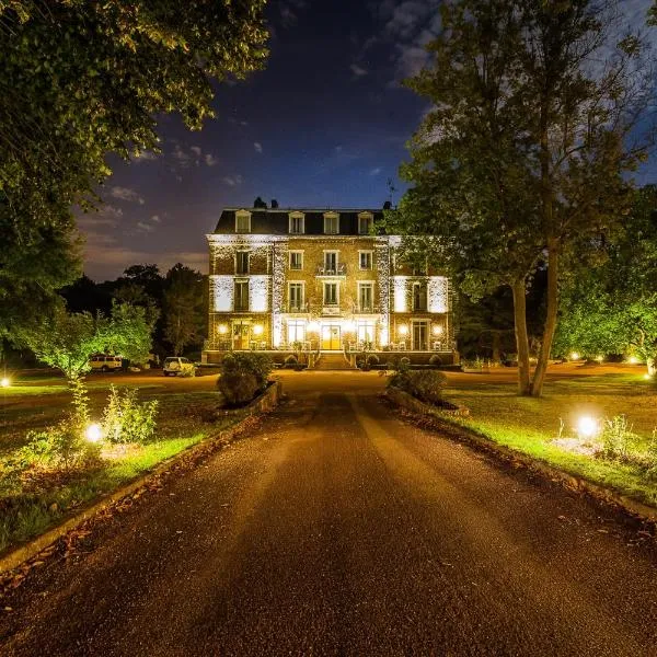 Logis Hôtel & Restaurant - Le Manoir de Sauvegrain, hotel v destinaci Saint-Lambert