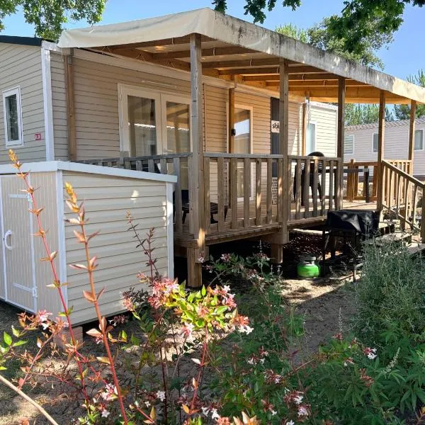Mobil-home 2ch - Cap Ferret - Terrasse couverte, hôtel à Lège-Cap-Ferret