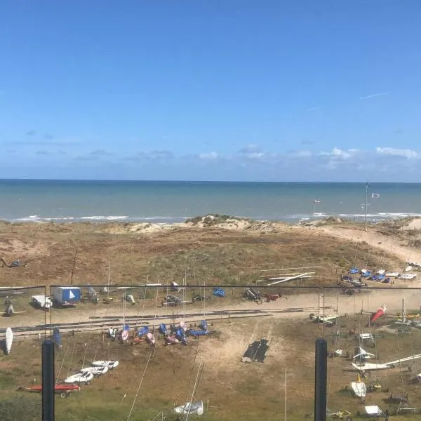 Whispering Waves Studio, hotel em De Panne