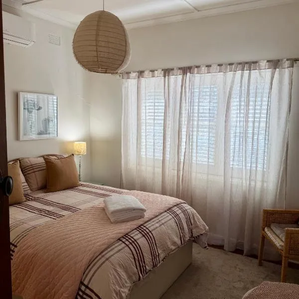 Darlow Cottage, hotel i Wagga Wagga