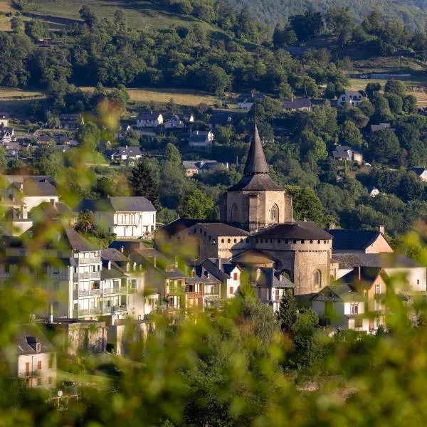 Hotel Le Viscos, hotel en Saint-Savin