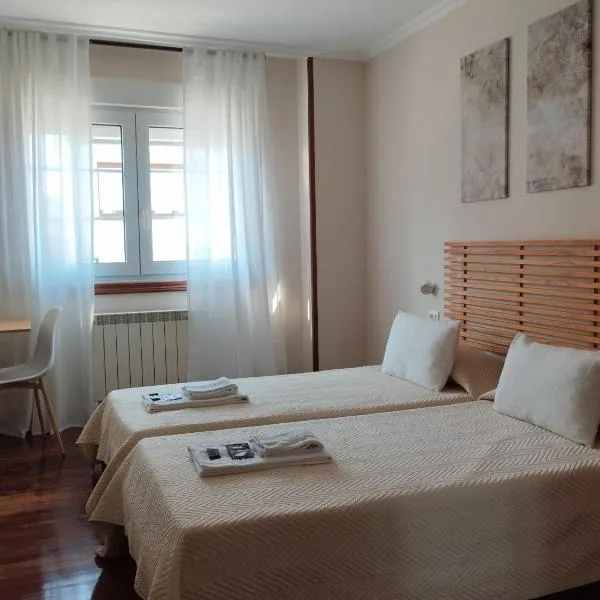 Pensión 813, hotel in Palas de Rei