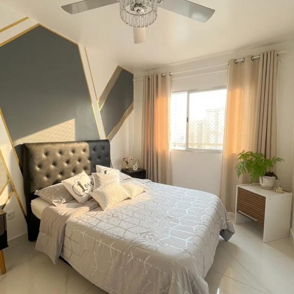 Apt Luxo com Projetor e Elevador para até 6 pessoas- praia grande