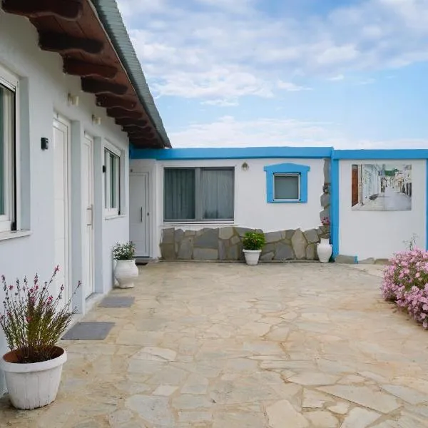 STUDIOS TASOS BI, hotel in Chrysi Ammoudia