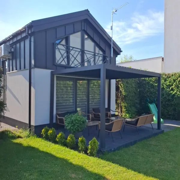 TINY HOUSE domek do wynajęcia – hotel w mieście Olsztyn