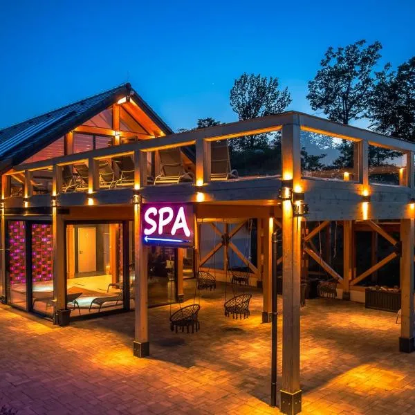 Przyszowa에 위치한 호텔 Jeżowa Woda Ośrodek Wypoczynkowy Palmiarnia i SPA
