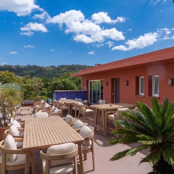 Hôtel CASABELLA Cannes Mouans Sartoux, hotel en Mouans-Sartoux