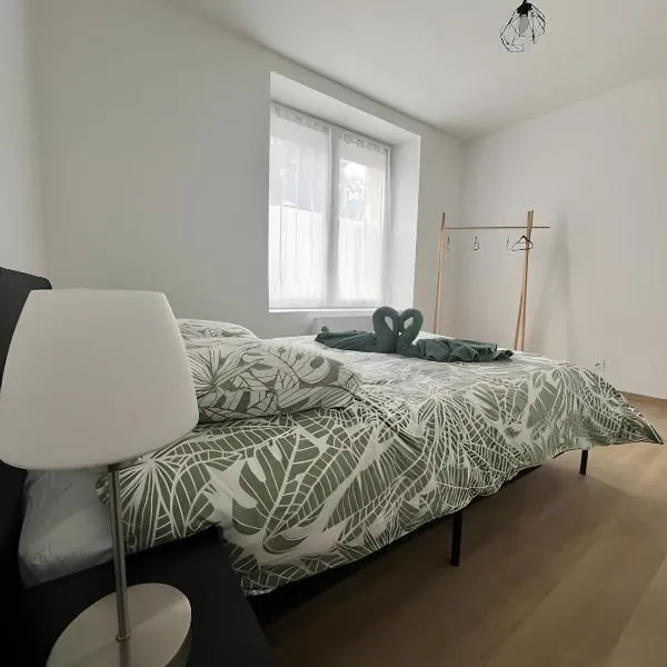 Chez Hugo، فندق في Saint-Brice-et-Courcelles