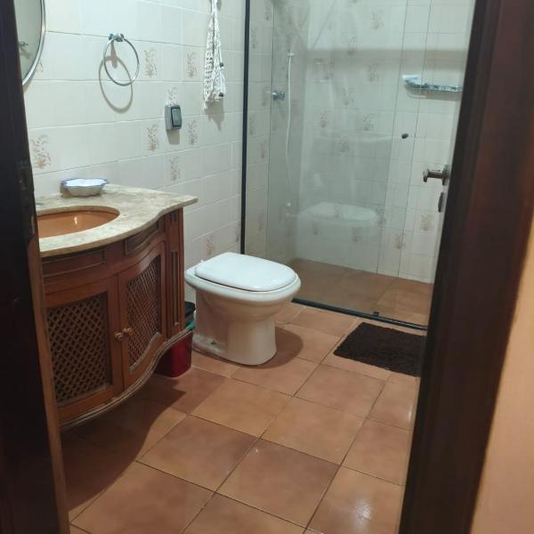 Casa no centro de Peruíbe - 100 metros da praia - Foto 3
