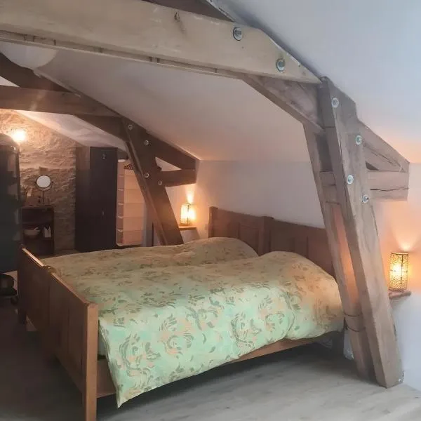 La Maison D'ô Chambre D'hôte, Hotel in Frayssinet-le-Gélat