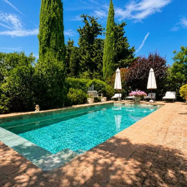 Mas L EPICURE- Charming Provence B&B, Apartment, Pool & Vines, hotel v destinaci Vacqueyras