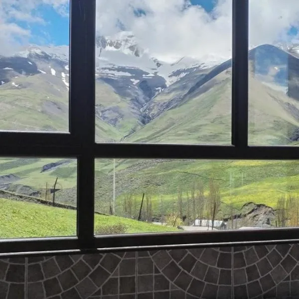 Xinaliq Khinalig ELNUR GUEST HOUSE, New hotel, hotel en Xınalıq