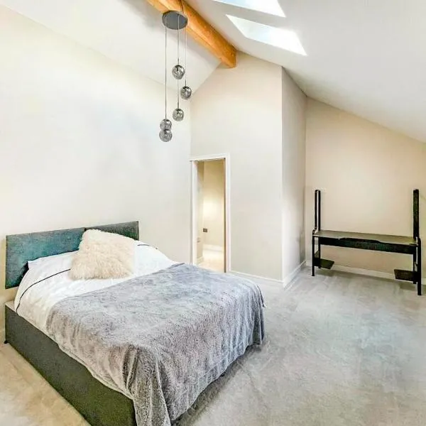Own Room & En-suite in Wakefield in stunning House, khách sạn ở Wakefield