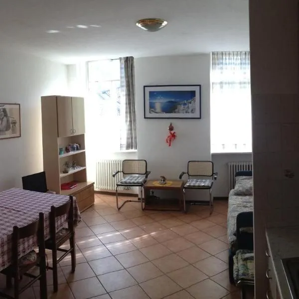 Via Dante 10, hotel em Levico Terme
