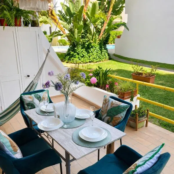 Apartment with Outdoor Area and Pool - Vilamoura, hotel a Quarteira