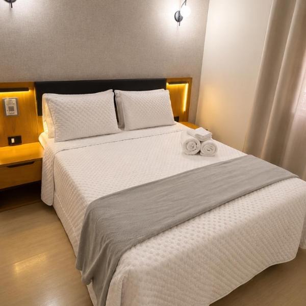 Excelente Apartamento em Moema ao lado do Shopping com Manobrista e Limpeza Diária