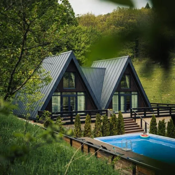 Shale Maidan, hotel i Maidan Village