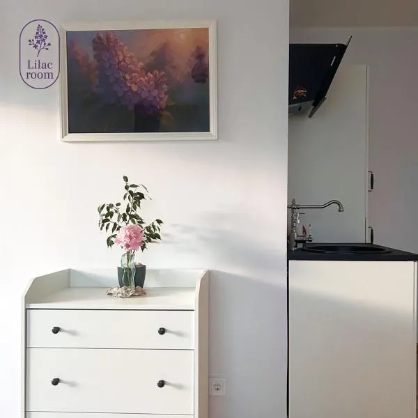 Lilac room, hotel v destinácii Ozolnieki
