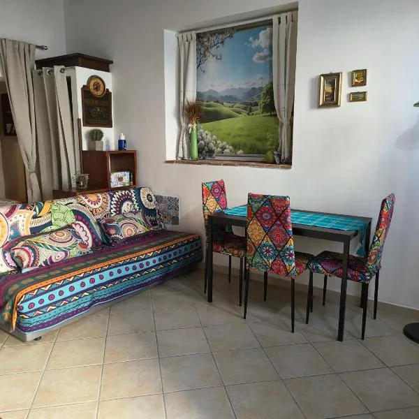 Appartamento in Giuncarico, 20 minuti dal mare, ξενοδοχείο σε Giuncarico