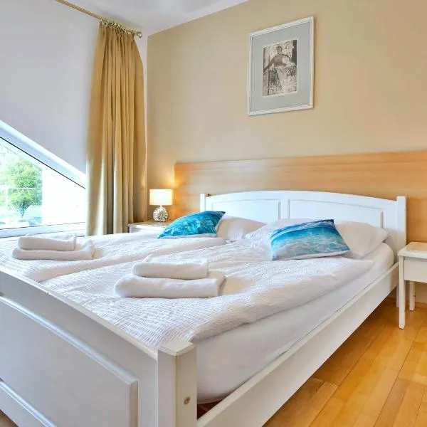 Hotel Monaco, hotel v destinaci Náměšť nad Oslavou