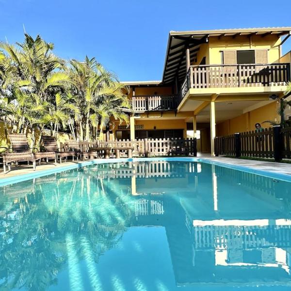 Linda residência pé-na-areia, 5 suítes, ar-condicionado, piscina, adaptada para cadeirantes