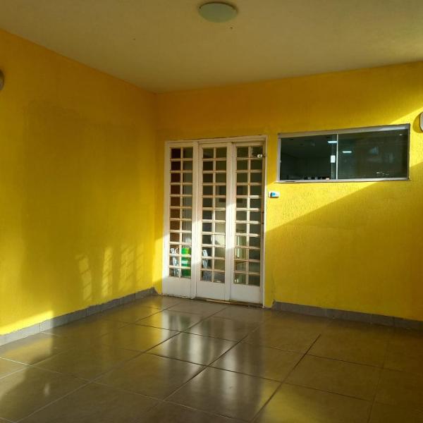 Casa próxima a UFMS, HU e Hospital Regional