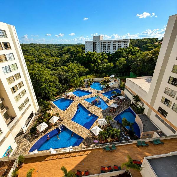 Vista piscinas, acesso ao Rio de águas Quentes Park Veredas