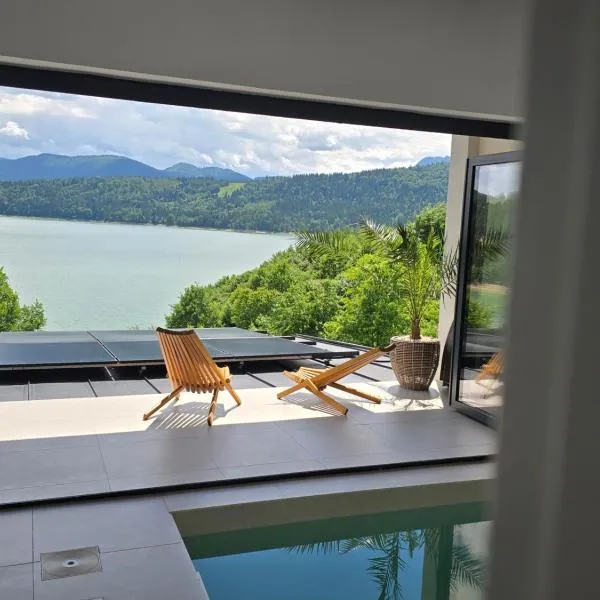 Moon Lake Bicaz - Aurora Sky, hotel a Buhalniţa