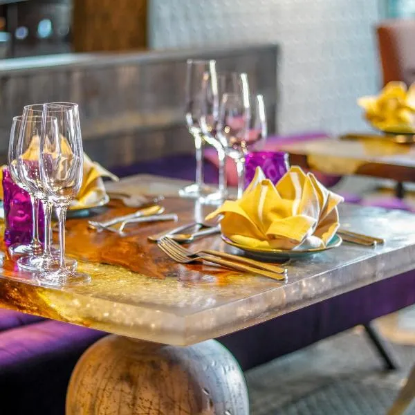 मस्कट में, होटल Crowne Plaza Muscat OCEC by IHG