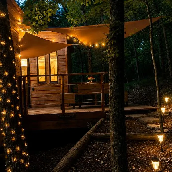 Tiny house cosy au cœur des bois, hotel sa Arsac-en-Velay