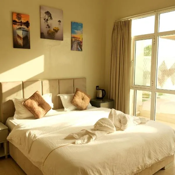 Sea Turtles Guest House, hotell sihtkohas Ras al Hadd