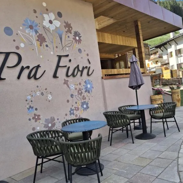 Garnì Prà Fiorì, hotel in Campitello di Fassa